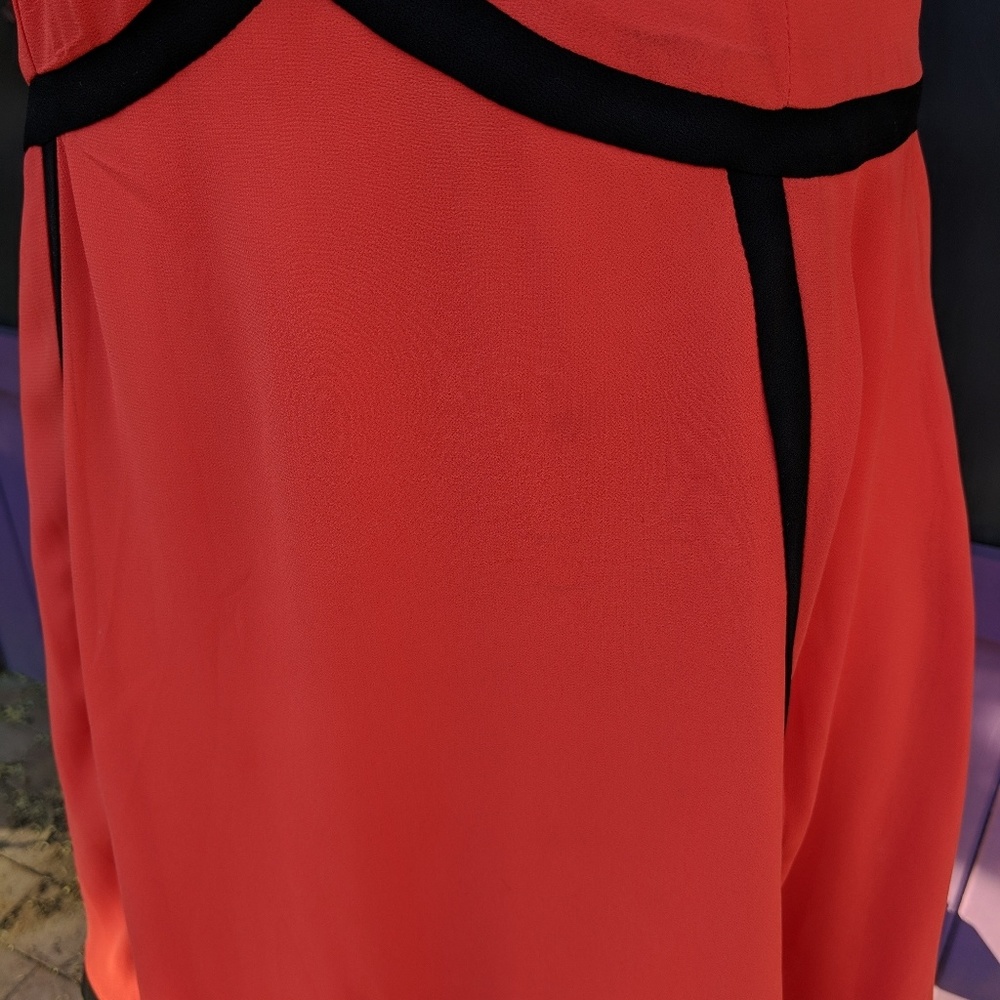 Chic red and black dress - Picture 4 of 7